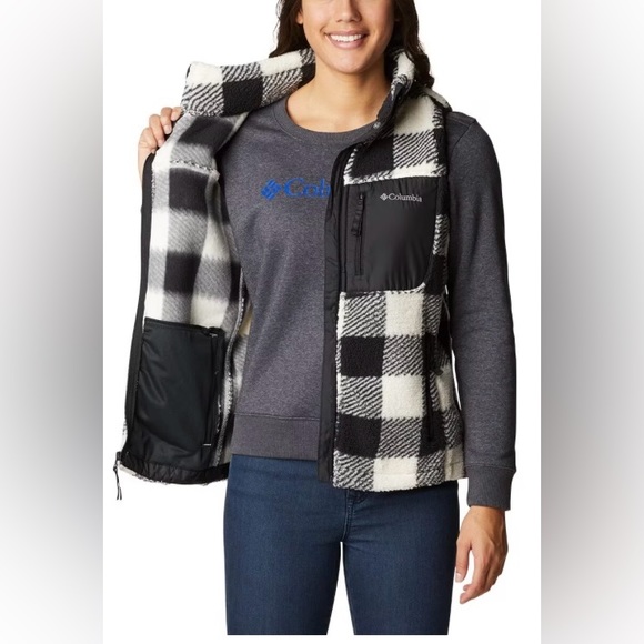 Columbia Jackets & Blazers - Columbia West Bend Vest - Women's. Size Small. NWT!